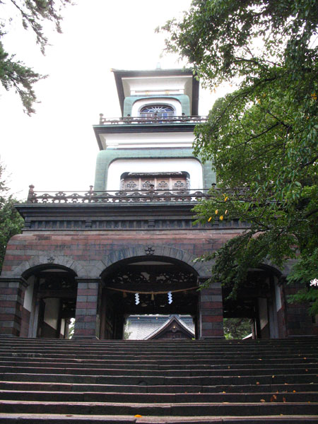 尾山神社楼門